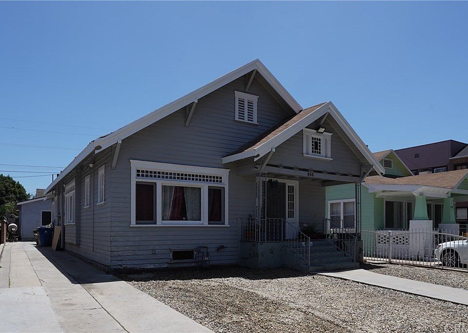 1st image of 646 W 41st St