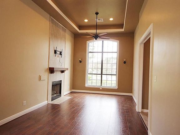 4th image of 62 Kelliwood Courts Cir