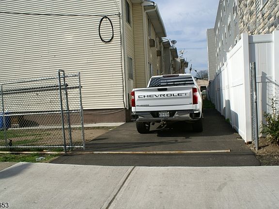 2nd image of 233 Straight St #2