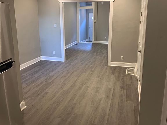 2nd image of 518 S Salford St
