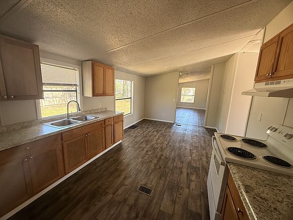 4th image of 916 N Martin Luther King Jr Blvd #11327485