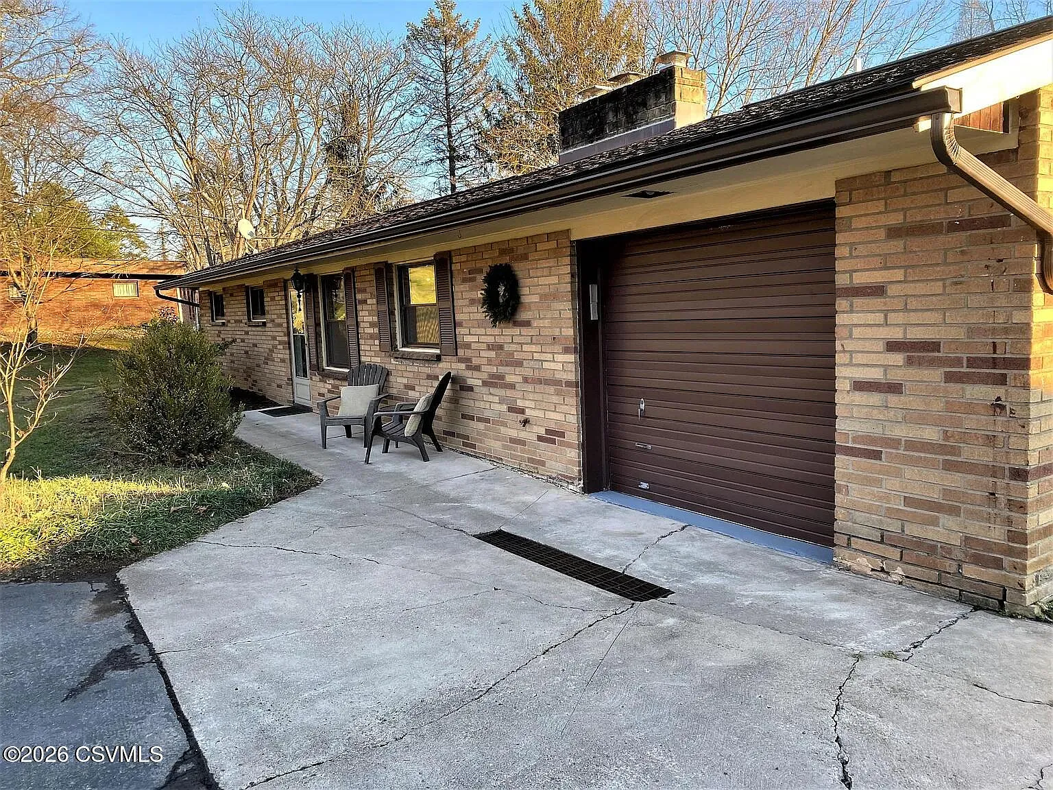 4 bed, 1276 sqft, $1,850 — Photo 2