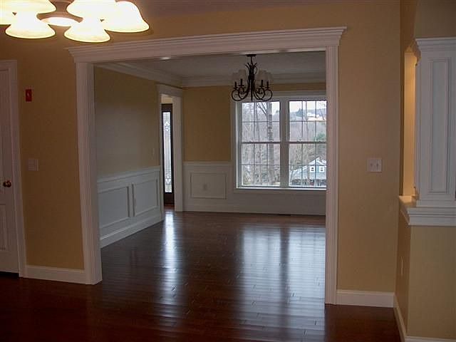 2nd image of 51 Murray Rd
