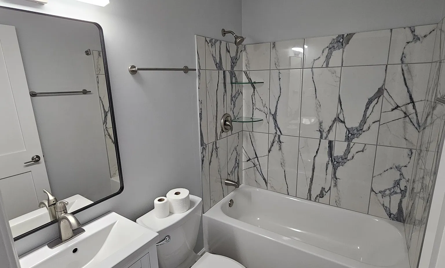 3 bed, 1915 sqft, $2,800 — Photo 4