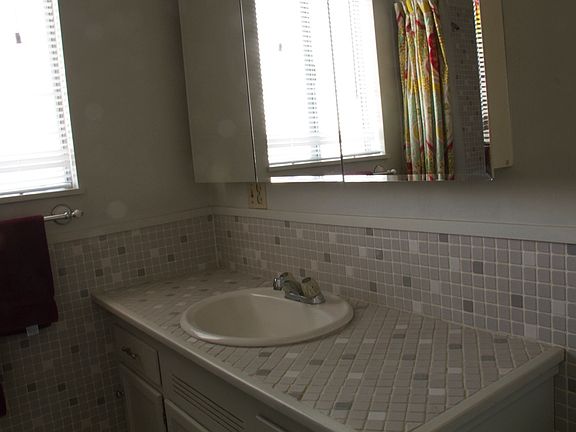 3rd image of 5425 W 138th Pl