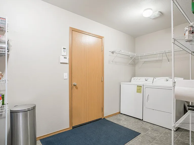 Pantry/laundry room