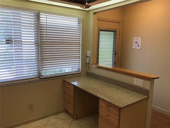 5th image of 4302 Martinique Cir APT C1