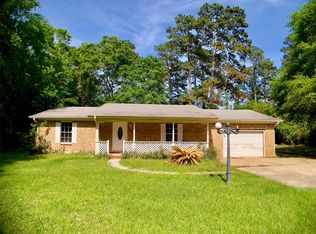 77 White Oak Dr N, New Caney, TX 77357