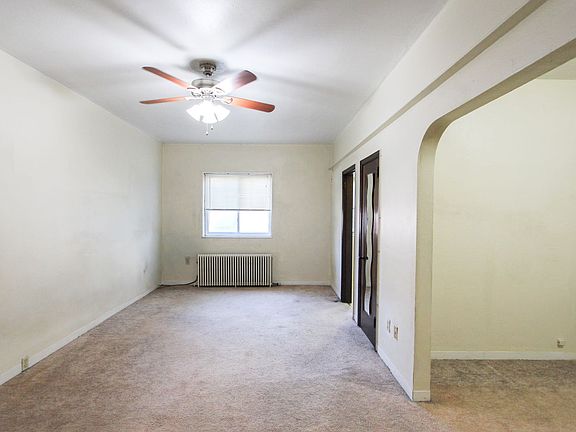 3rd image of 3840 Brownsville Rd #B3