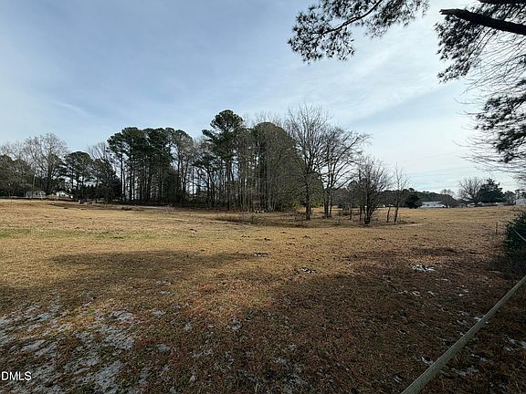 3rd image of 9403 Applewhite Rd