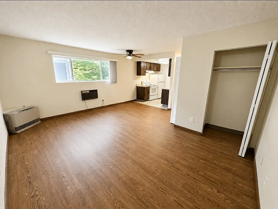 1 bed, $975 — Photo 4