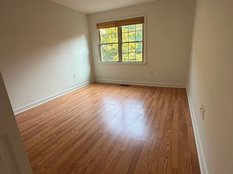5814 Tudor Ln — Photo 13