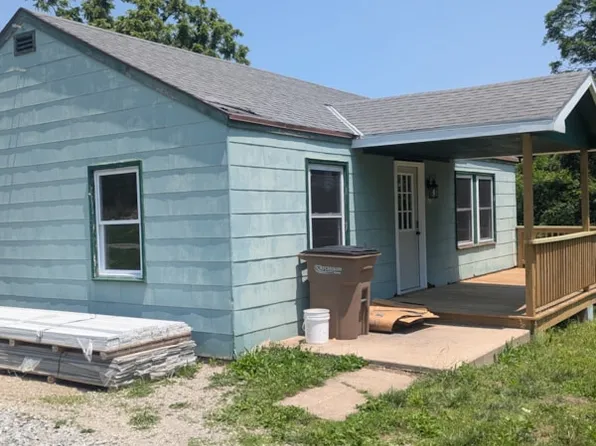 1623 Atchison St, Atchison, KS 66002