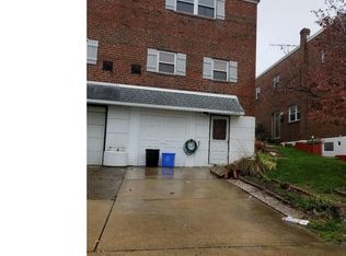 10913 Lockart Rd, Philadelphia, PA 19116