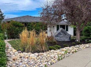 5839 Dalkeith Hl E, Calgary, AB T3A1G5