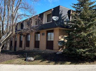 1102 Brookside Dr, Grafton, WI 53024