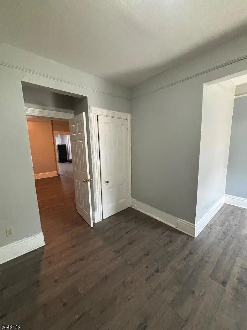 2 bed, 1.0 bath, $1,500 — Photo 4