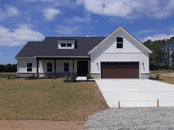 5595 Whispering Woods Rd., Conway, SC 29526