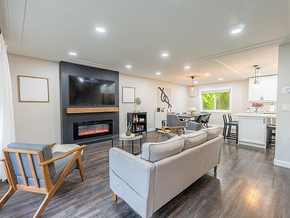 4th image of 230 Hampshire Ln