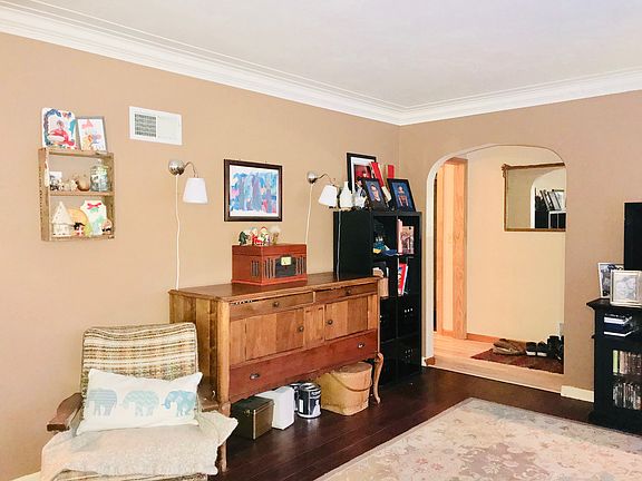 2nd image of 2224 Weston St