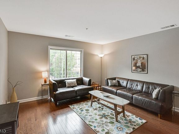 3rd image of 26-40 Church St APT 8