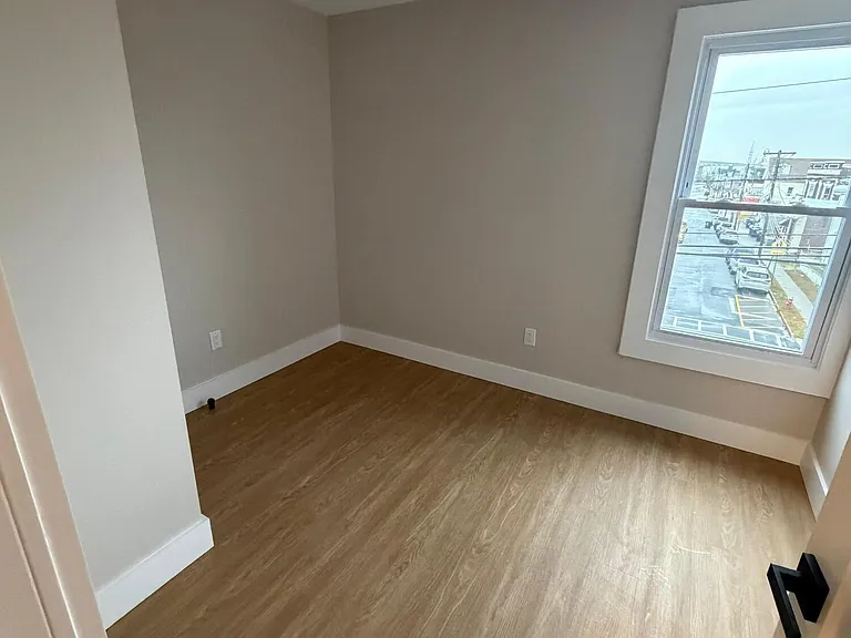 142 State St #5 — Photo 2