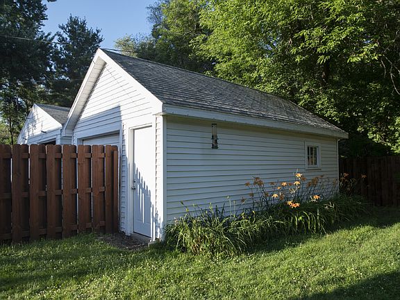 5th image of 2531 6th St