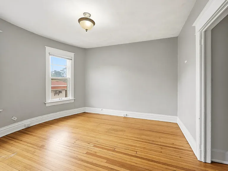 1525 Madison St — Photo 21