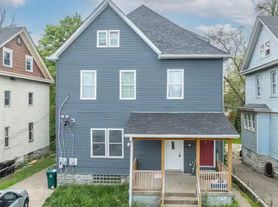 887 Lexington Ave, Cincinnati, OH