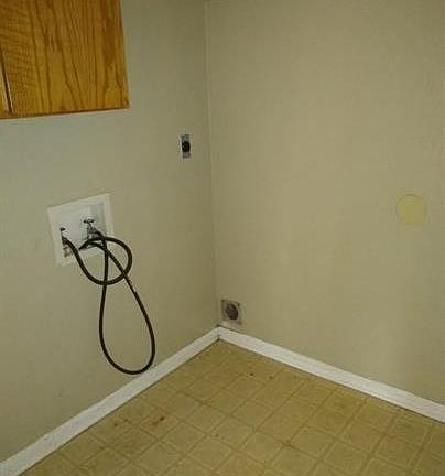 5th image of 1007 Circle M Dr