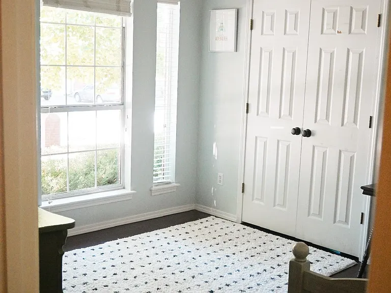Guest bedroom