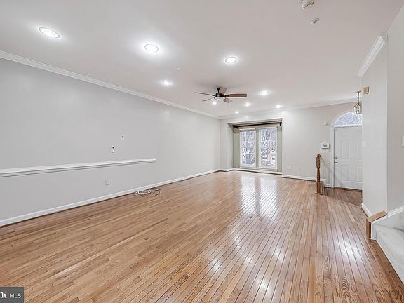 4th image of 13802 Lambertina Pl
