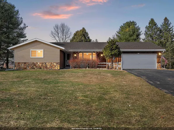 W220 Julius St, Krakow, WI 54137