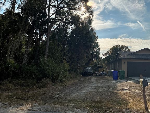 5th image of 557 Drawdy Way