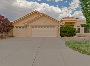 2352 Manzano Loop NE, Rio Rancho, NM 87144