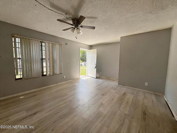 5th image of 4451 W MONCRIEF Road