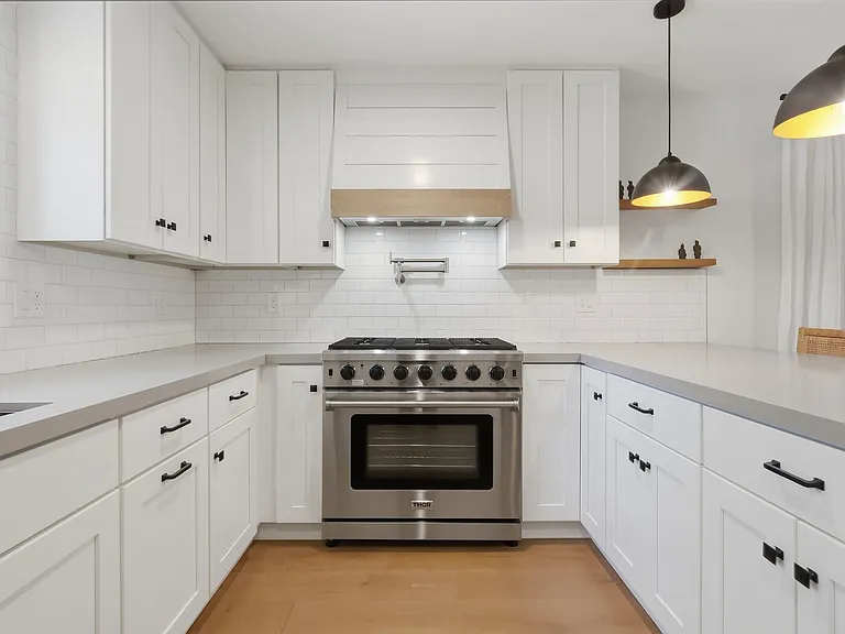 Martha St — Photo 14