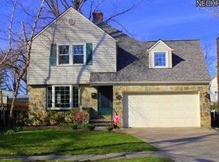16504 Edgewater Dr, Lakewood, OH