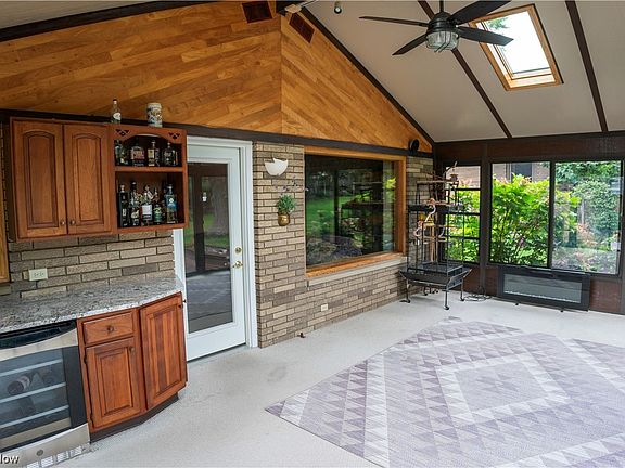 5th image of 4795 Cherimoya Ave