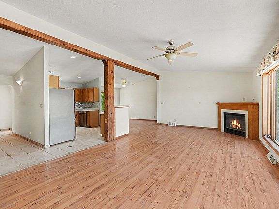 5th image of 6540 Peckins Rd