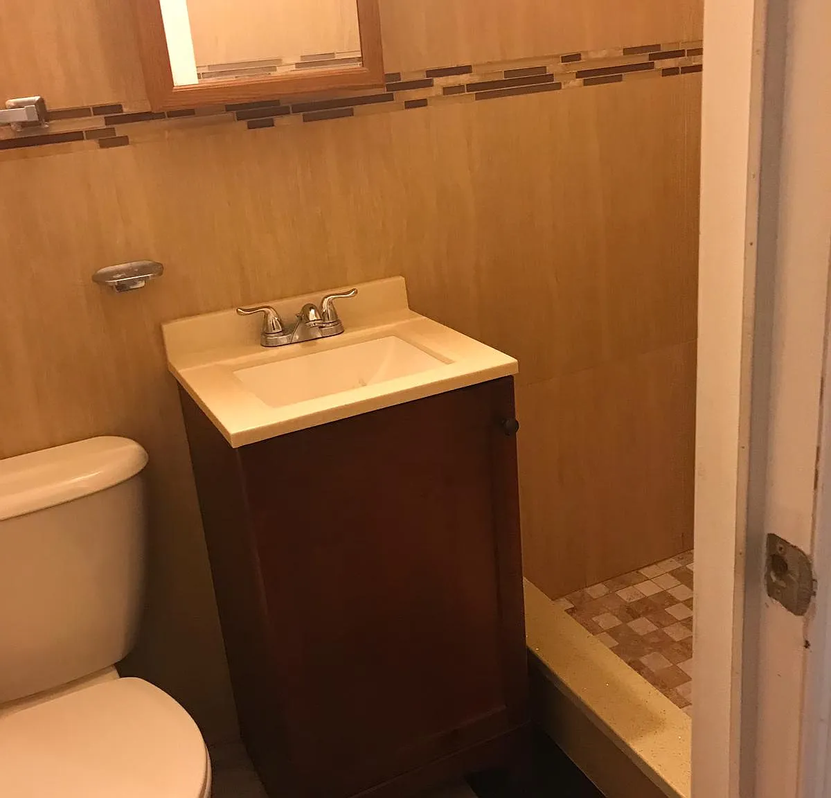 3 bed, 1200 sqft, $3,100 — Photo 4