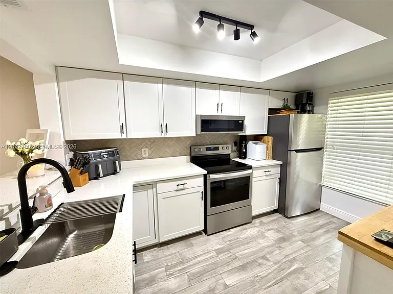 300 Promenade Dr #105 — Photo 2