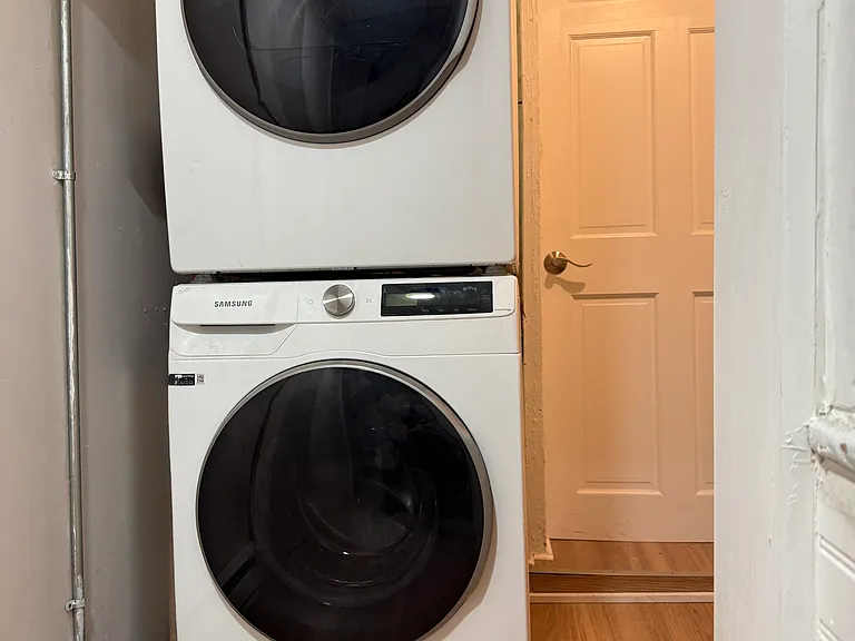 12 Derne St #301 — Photo 10