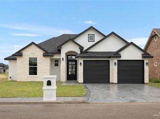 611 Spruce St, Rio Grande City, TX 78582