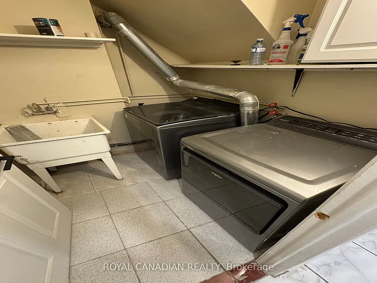312 Coronation Dr #BASEMENT — Photo 7