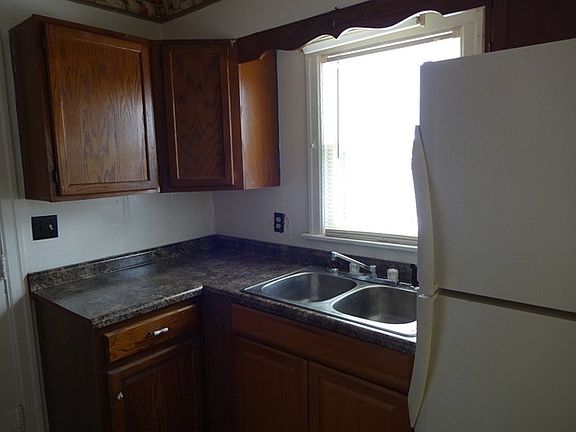 5th image of 1824 Paradise Blvd