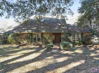 11808 Oak Shadow Dr, Baton Rouge, LA 70810