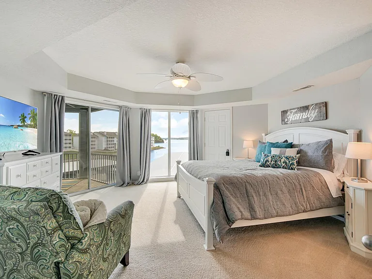 404 Regatta Bay Cir #2A — Photo 12