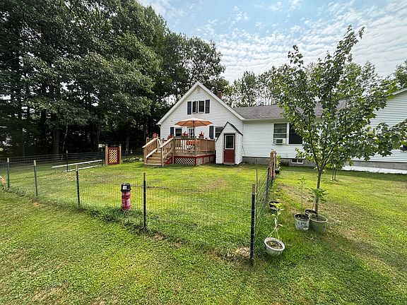 3rd image of 480 Winnecook Road
