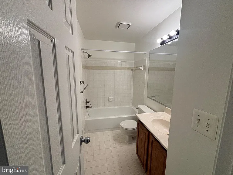 13874 Coleman Ct — Photo 11